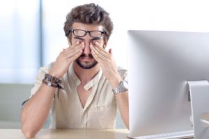 Jika muncul 6 tanda ini, artinya kamu harus segera ganti kacamata