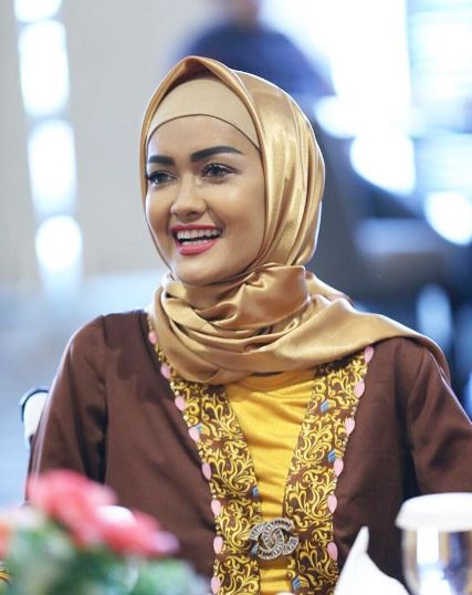 artis jadi penyanyi dangdut © 2017 istimewa