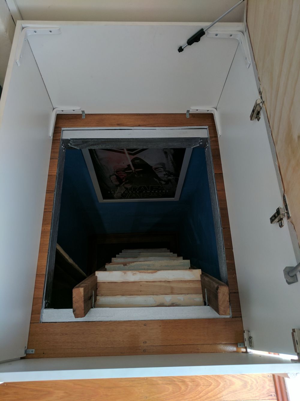 rumah ini punya ruangan tersembunyi yang bikin orang betah seharian © 2017 imgur/@notadeckofcards rumah ini punya ruangan tersembunyi yang bikin orang betah seharian © 2017 imgur/@notadeckofcards