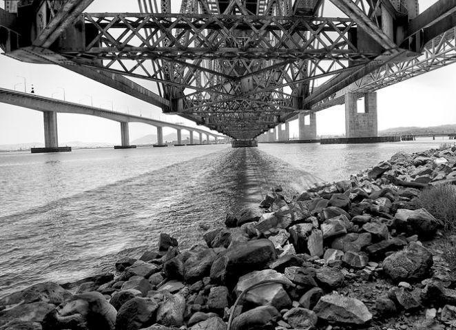 12 Foto kolong jembatan yang tak diduga hasilnya sangat menakjubkan