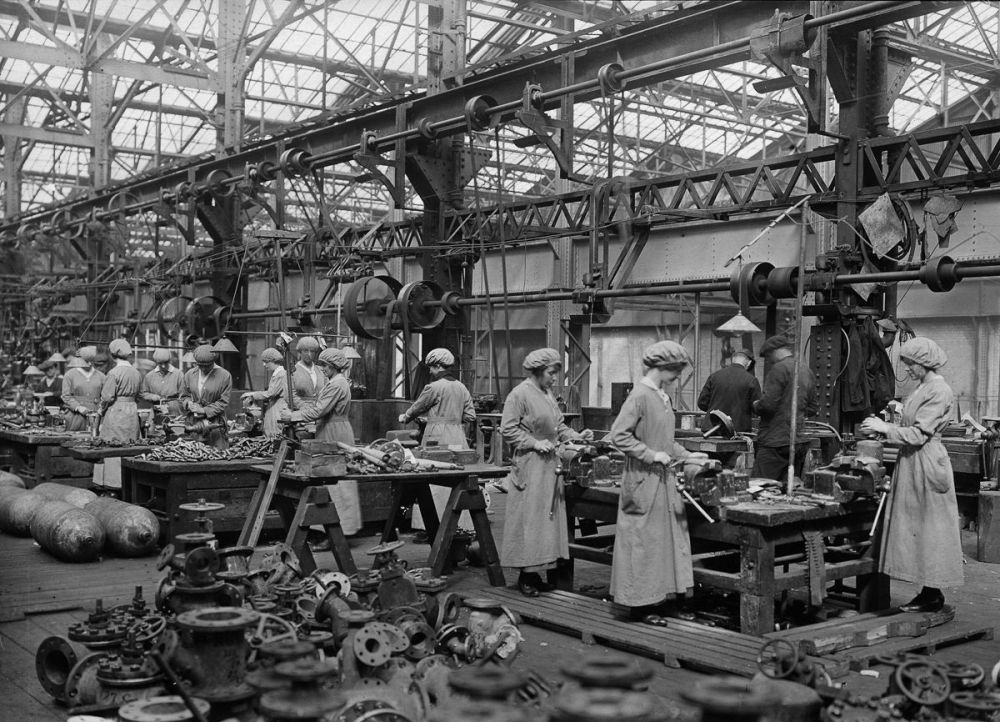 25 Foto pekerja perempuan saat Perang Dunia I, tangguh dan andal