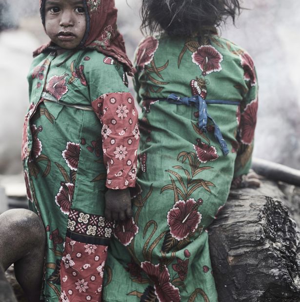 Suku Raute © 2017 mirror Suku Raute © 2017 mirror