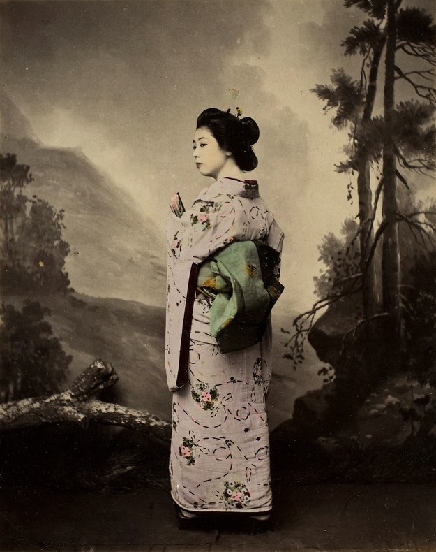 12 Foto lawas keseharian geisha Jepang tahun 1800-an ini keren abis