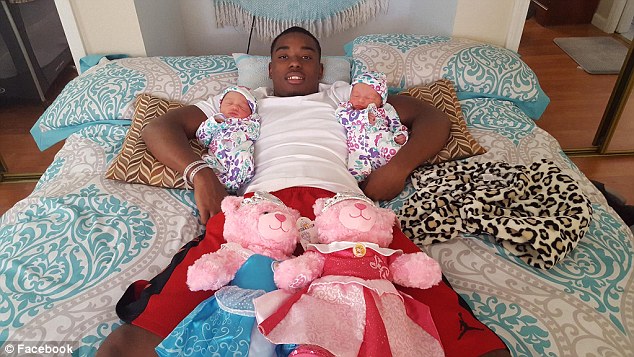 bayi beda warna  © 2017 brilio.net bayi beda warna  © 2017 brilio.net