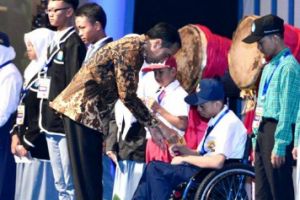 Perjuangan anak yatim mau sekolah yang diungkap Jokowi ini inspiratif