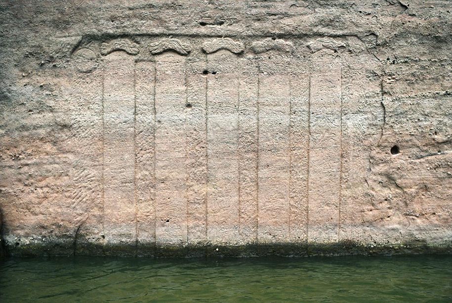 patung Buddha berusia 600 tahun © 2017 designyoutrust.com