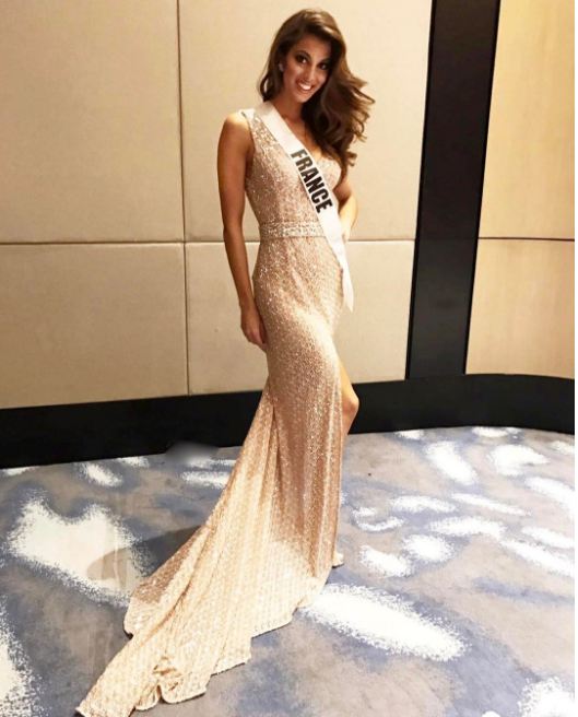 10 Foto Miss Universe 2016, calon dokter gigi dengan senyum memikat