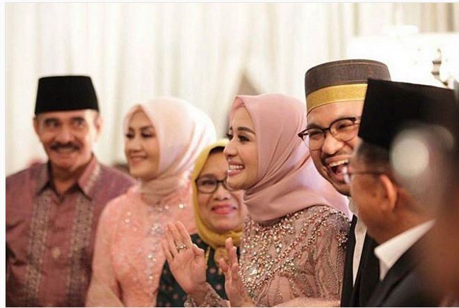 bella lamaran © 2017 brilio.net bella lamaran © 2017 brilio.net