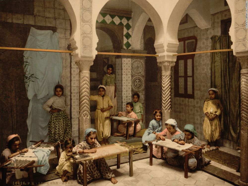 15 Foto abad ke-19 di Afrika Utara ini diwarnai ulang, hasilnya kece