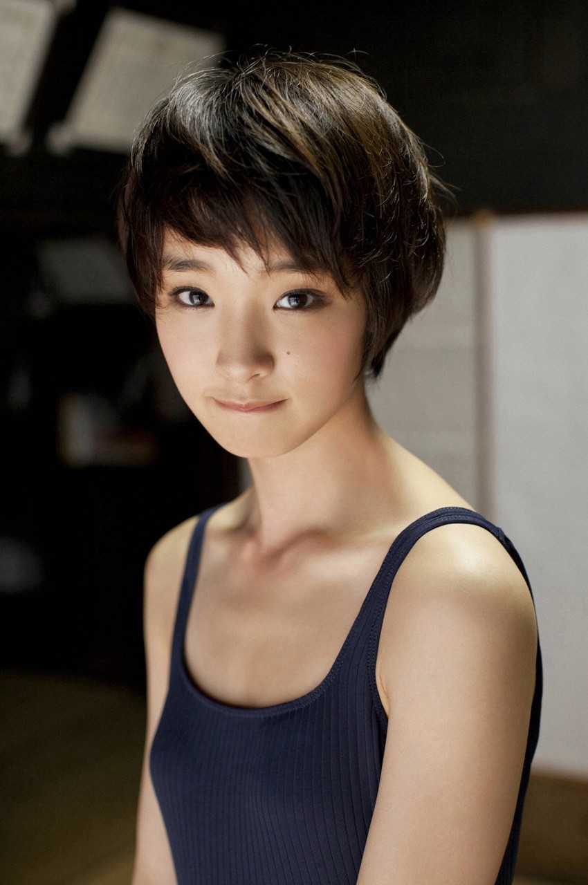 9 Aktris Jepang  ini khas dengan rambut  pendeknya 