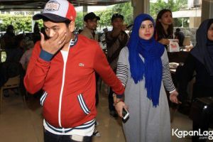 Anak ketiga Indra Bekti yang baru lahir meninggal dunia