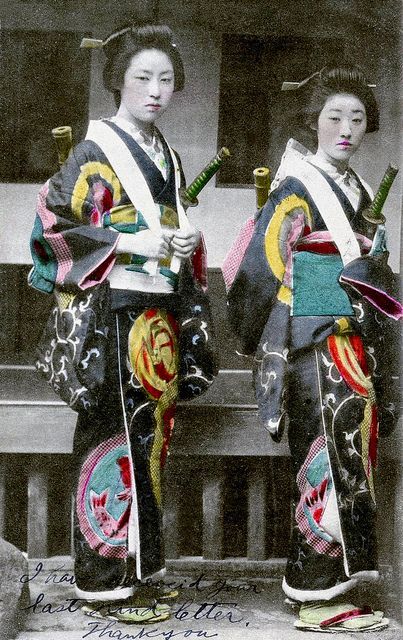 10 Foto lawas para pejuang perempuan Jepang tahun 1881 ini bikin kagum