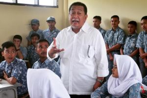 Ini hasil survei calon gubernur Jawa Barat, Deddy Mizwar terpopuler