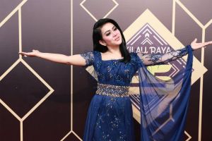 Ini harga fashion item dari 5 OOTD Syahrini, bikin melongo
