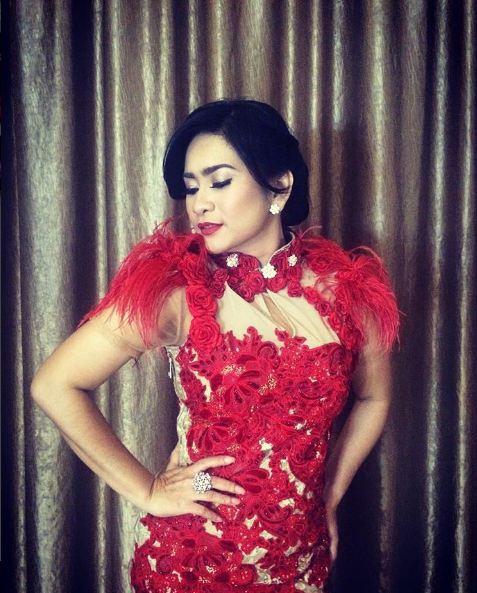  Ikke Nurjanah © 2017 Instagram.com/@ikkenurjanah0518