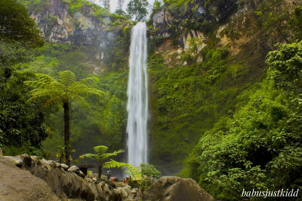 Murah meriah, yuk wisata ke 9 air terjun di Malang ini