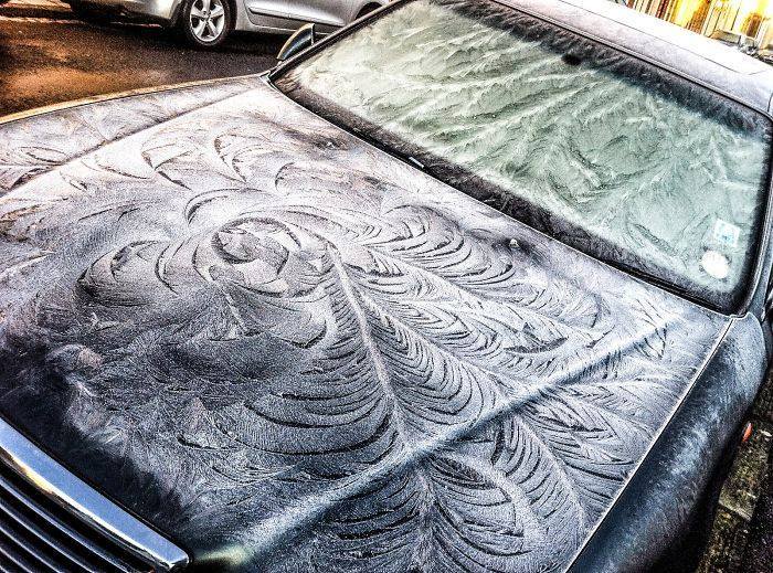 10 Insiden saat musim dingin ini ubah mobil jadi benda artistik