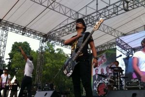 Slank bikin lagu berirama rock-blues untuk Ahok