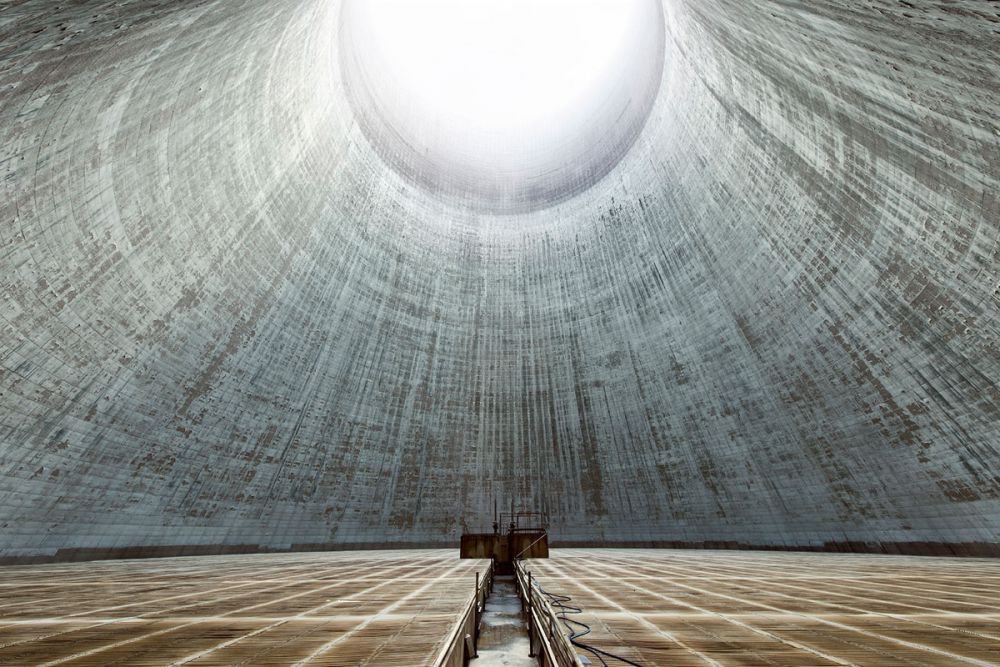 Dari luar tampak biasa, isi terowongan ini bagai di film sains fiksi