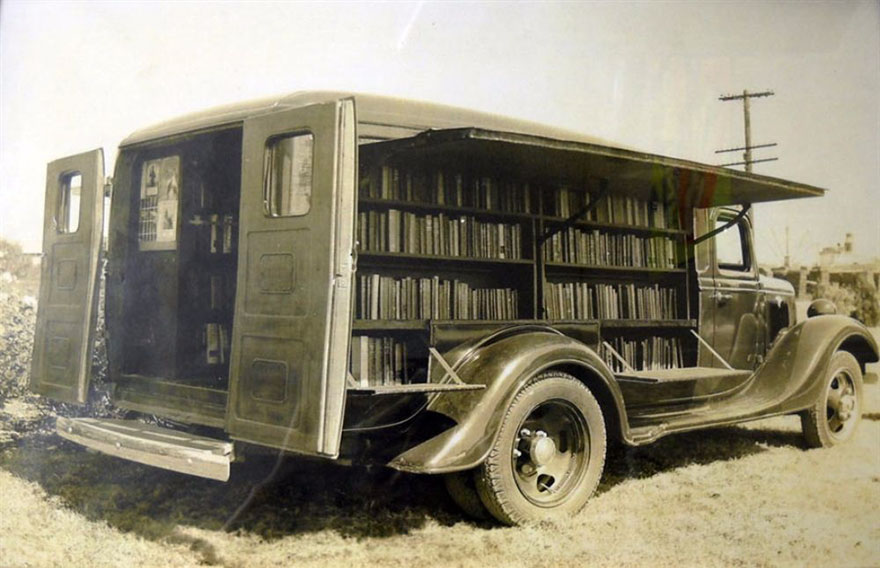 15 Foto mobil perpustakaan jadul ini bukti minat baca tinggi dari dulu