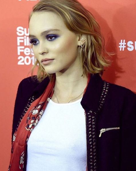 cantiknya Lily-Rose putri Johnny Depp © 2017 Instagram cantiknya Lily-Rose putri Johnny Depp © 2017 Instagram