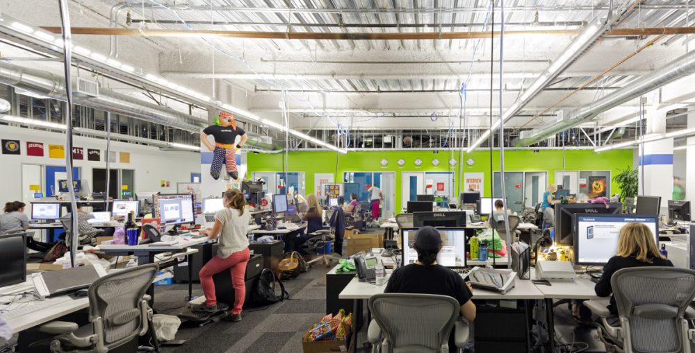 10 Perusahaan ini punya kantor super keren, dijamin bikin betah kerja!