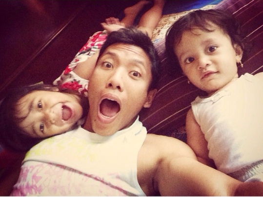 Keluarga Bustomi  © 2017 instagram Keluarga Bustomi  © 2017 instagram