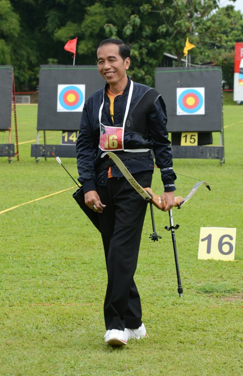 olahraga presiden © 2017 Twitter @Jokowi