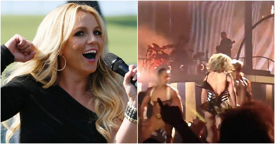3 Insiden memalukan ini pernah dialami Britney Spears di atas panggung