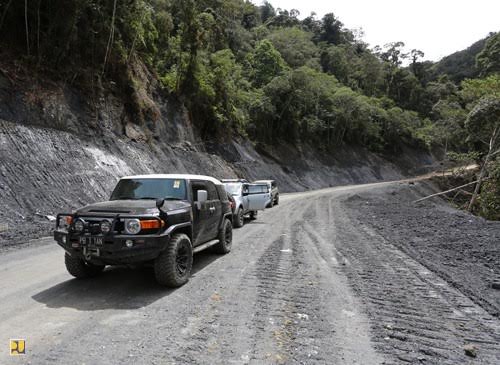 8 Foto penampakan jalan Trans Papua, proyek prestisius era Jokowi