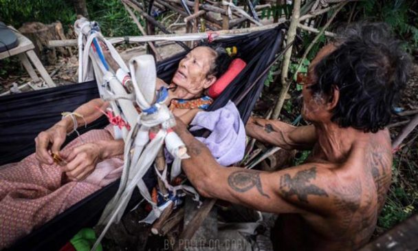 suami rawat istri © 2017 viral4real.com suami rawat istri © 2017 viral4real.com