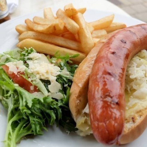 10 Jenis hot dog dari seluruh dunia, paling enak yang mana?