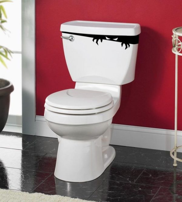 13 Toilet dengan desain paling menyeramkan, bikin jantungen nih