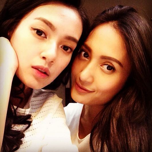 Refi Monika © 2017 instagram