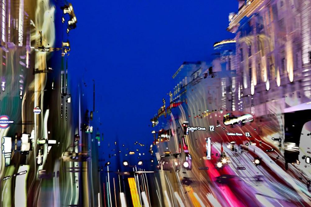 15 Foto Kota London versi abstrak, keren atau aneh ya jadinya?