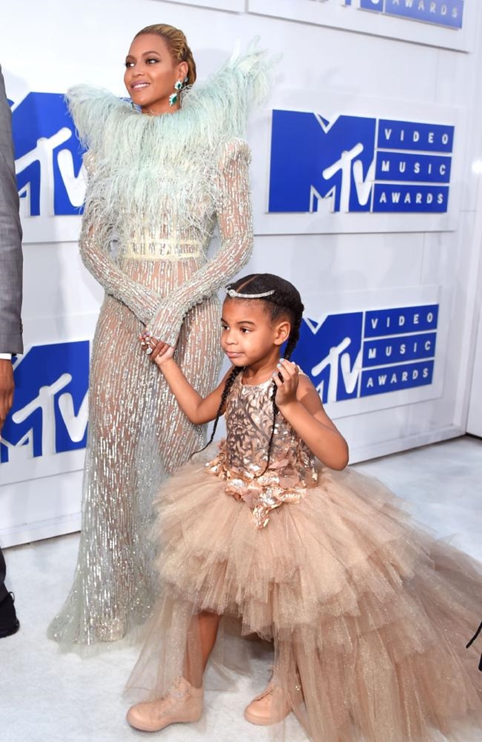 blue ivyyy © 2017 brilio.net blue ivyyy © 2017 brilio.net