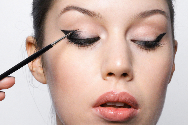 tren eyeliner © 2017 brilio.net