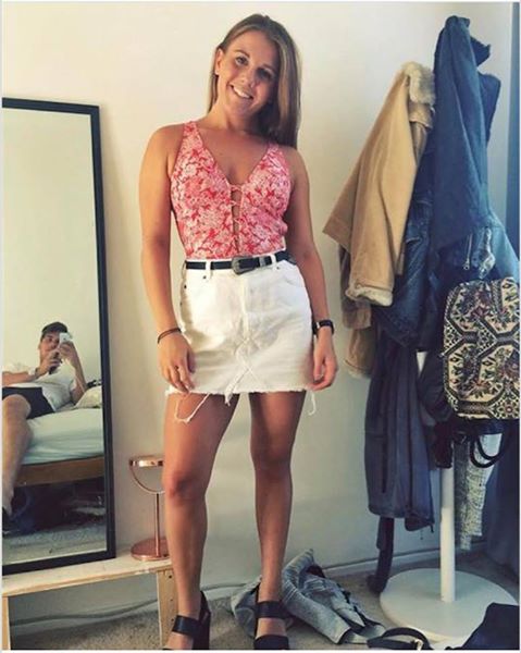 pengorbanan pria demi foto © 2017 brilio.net