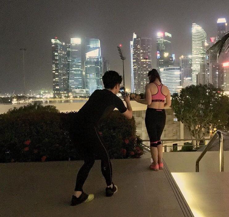 pengorbanan pria demi foto © 2017 brilio.net