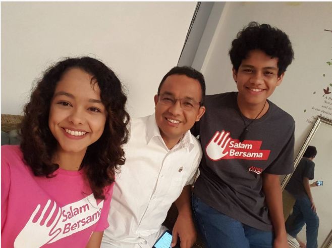 anies dan anak © 2017 brilio.net anies dan anak © 2017 brilio.net