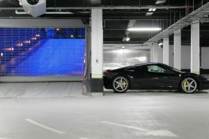 Punya 80 mobil, miliarder ini beli garasi pribadi seharga 346 M