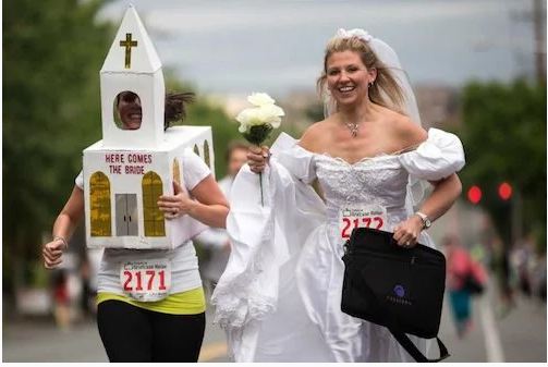 kostum gagal paham para pelari ini bikin susah nahan ketawa © 2017 berbagai sumber kostum gagal paham para pelari ini bikin susah nahan ketawa © 2017 berbagai sumber