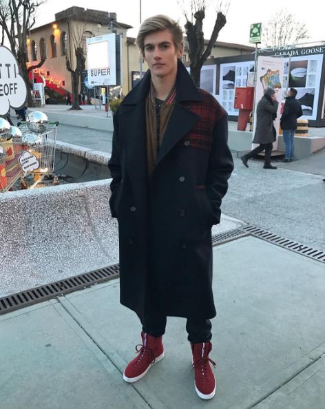 presley gerber putra cindy crawford © 2017 Instagram