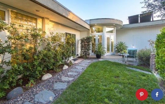 Rumah Baru Mandy Moore © 2017 brilio.net Rumah Baru Mandy Moore © 2017 brilio.net