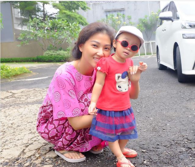 sarwendah sederhana © 2017 brilio.net sarwendah sederhana © 2017 brilio.net