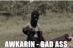 13 Meme kritik penampilan Awkarin di single barunya ini bikin ngakak