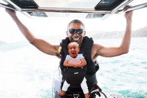 15 Foto editan 'Donald Trump mini', bikin tepuk jidat sambil ketawa