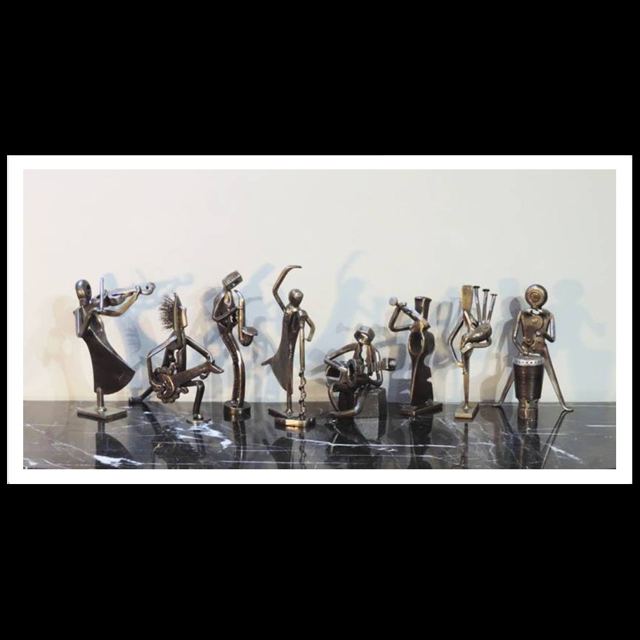 15 Karya patung ini dibuat dari perkakas bengkel, top banget