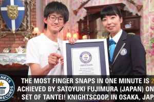 Pria ini pecahkan rekor dunia jentikkan jari 296 kali semenit, wow