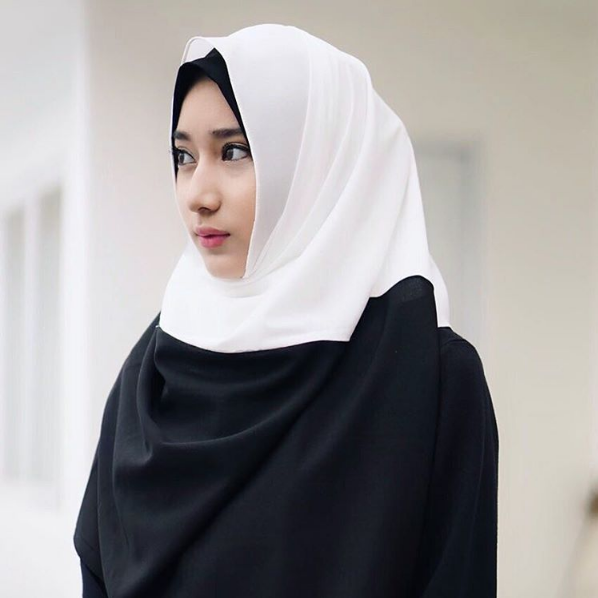 Tengku Syaira Anataya © 2017 brilio.net Tengku Syaira Anataya © 2017 brilio.net